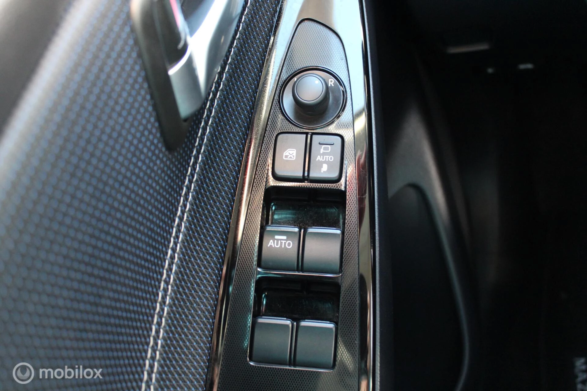 Hoofdafbeelding Mazda 2