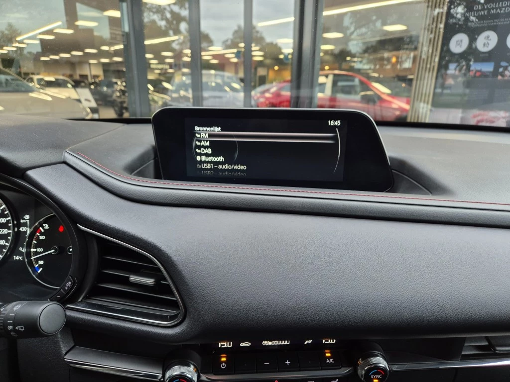 Hoofdafbeelding Mazda CX-30