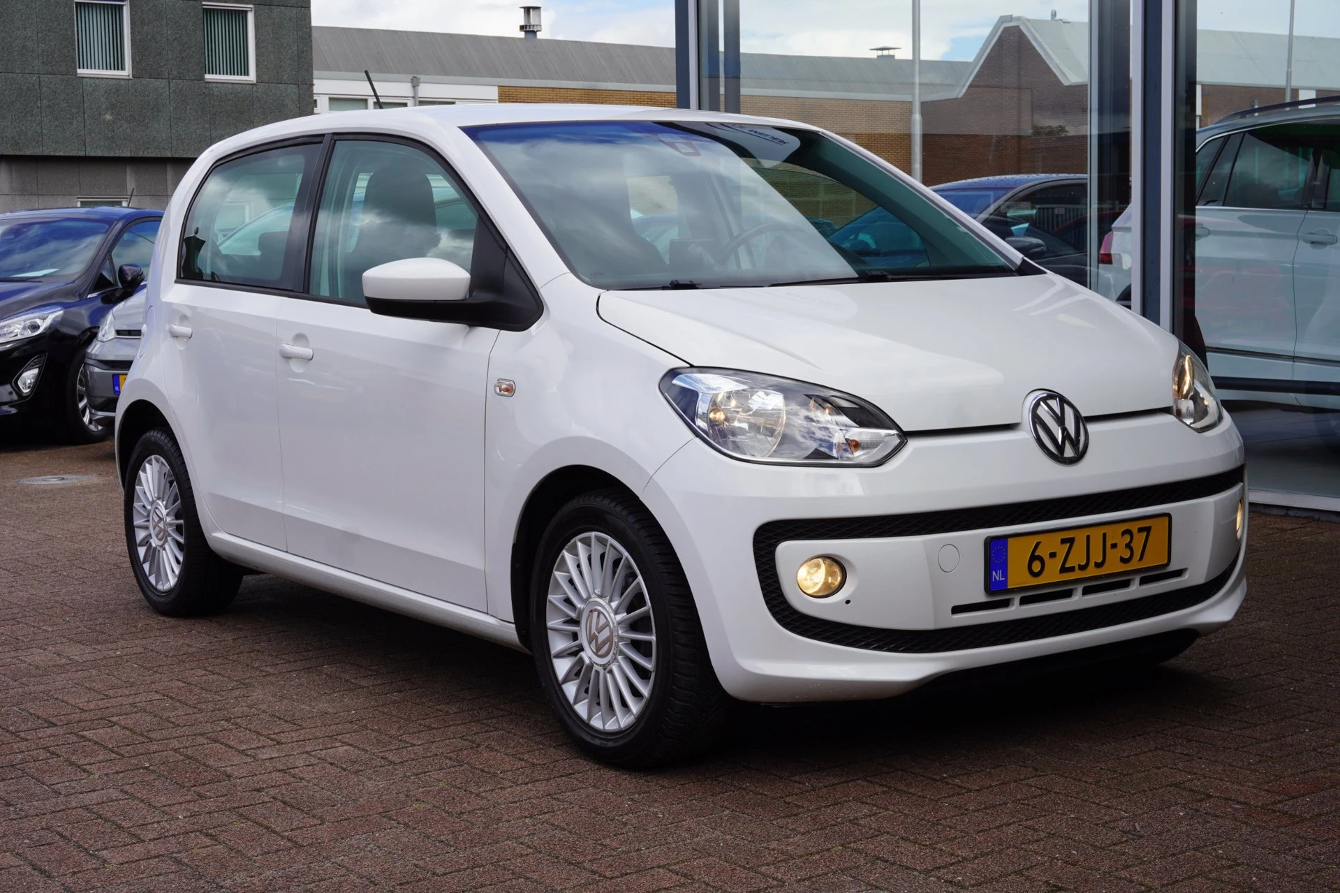 Hoofdafbeelding Volkswagen up!