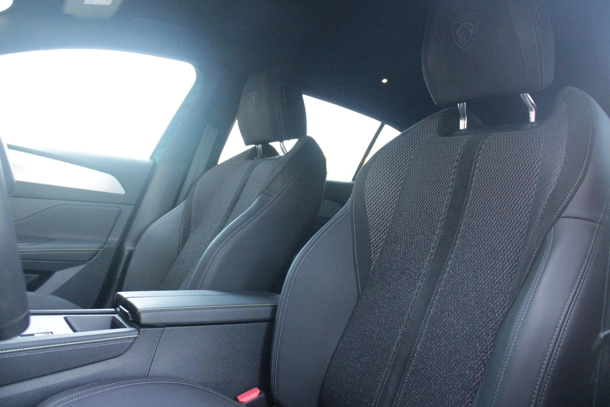 Hoofdafbeelding Peugeot 408
