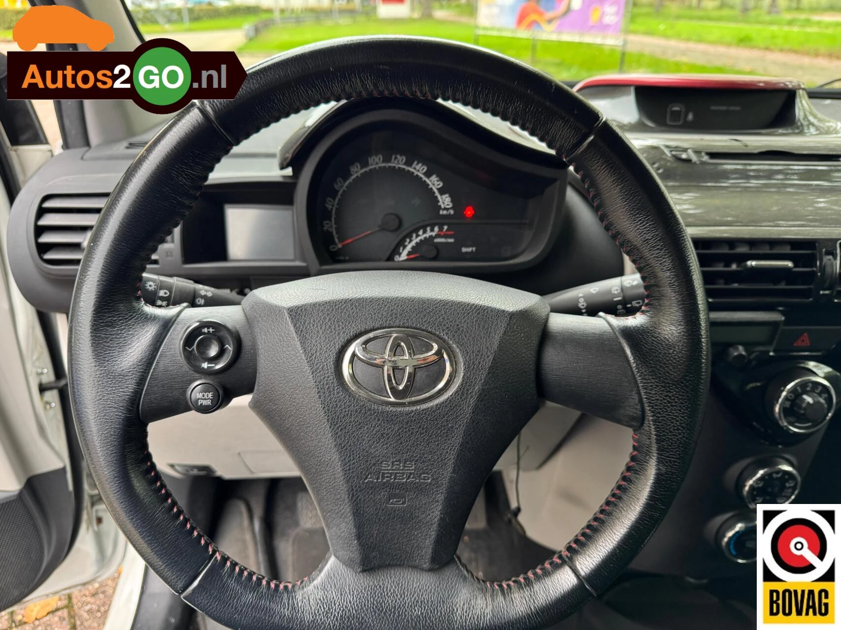 Hoofdafbeelding Toyota iQ