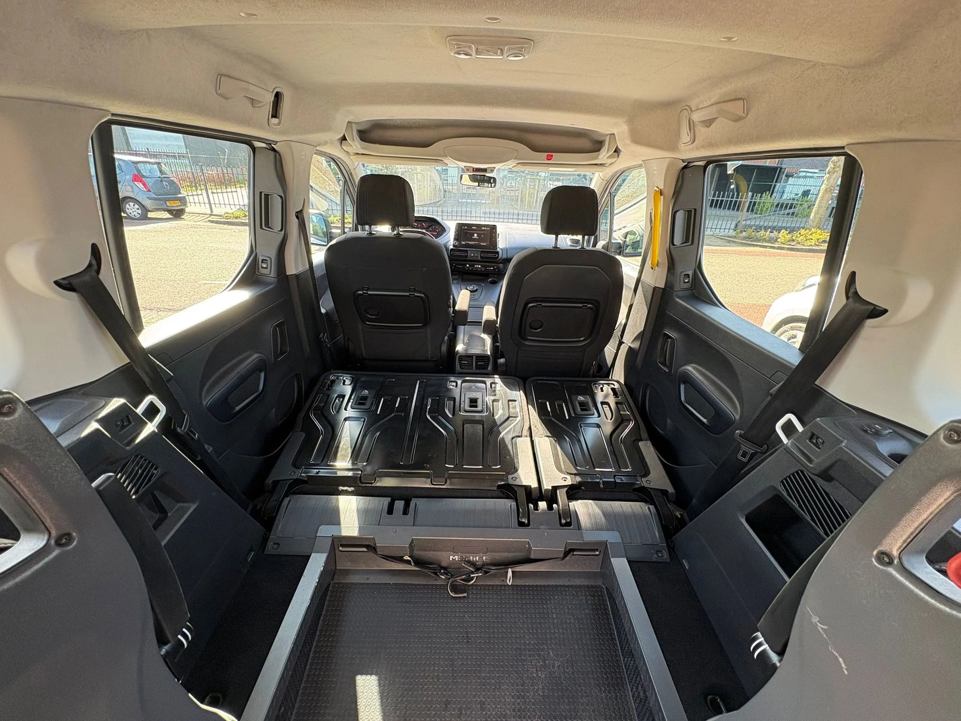 Hoofdafbeelding Peugeot Rifter