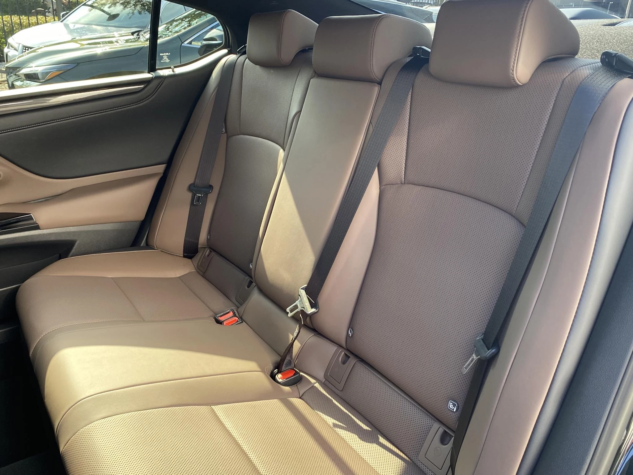 Hoofdafbeelding Lexus ES