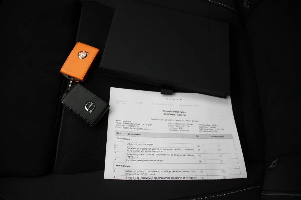 Hoofdafbeelding Volvo C40