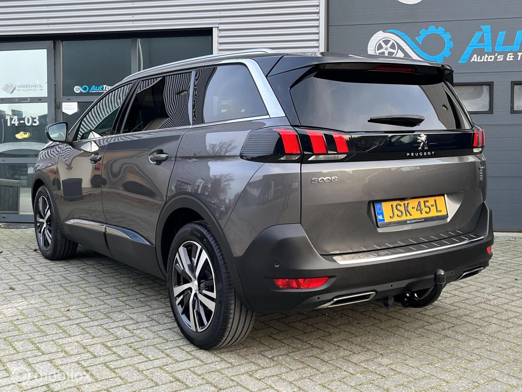 Hoofdafbeelding Peugeot 5008