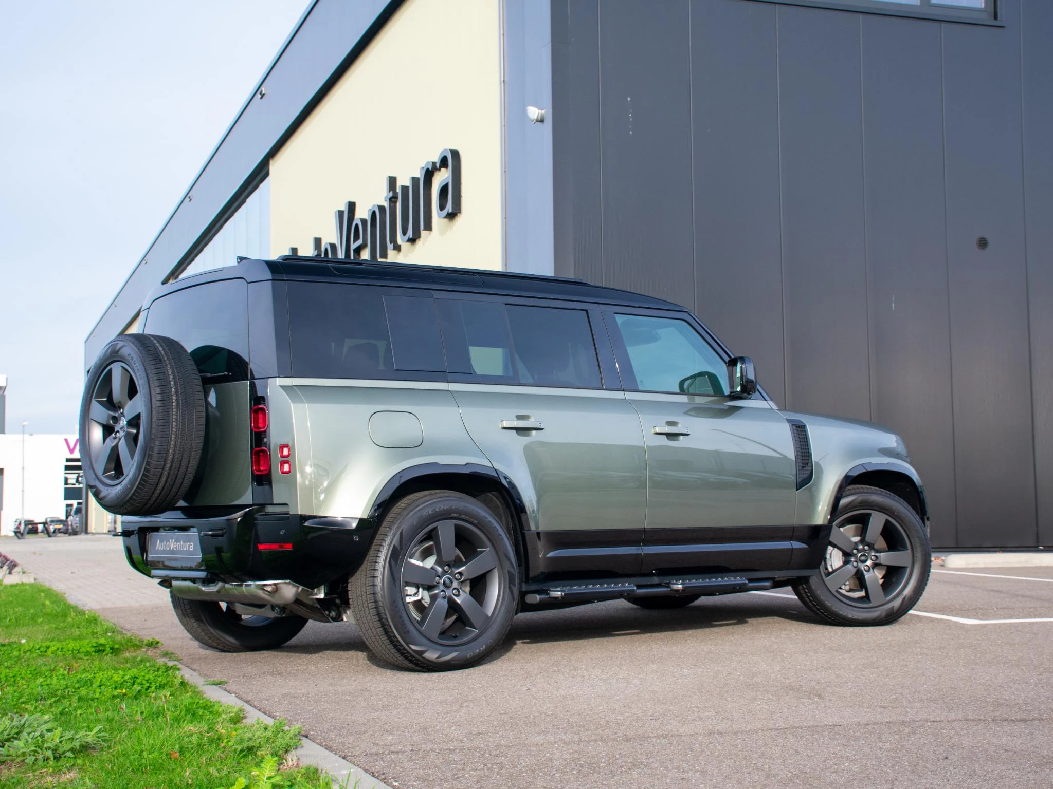 Hoofdafbeelding Land Rover Defender
