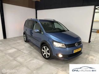 Volkswagen Touran 1.4 TSI Cross VOL NAVI