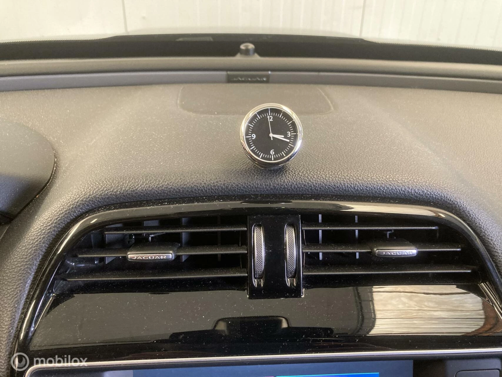 Hoofdafbeelding Jaguar XE