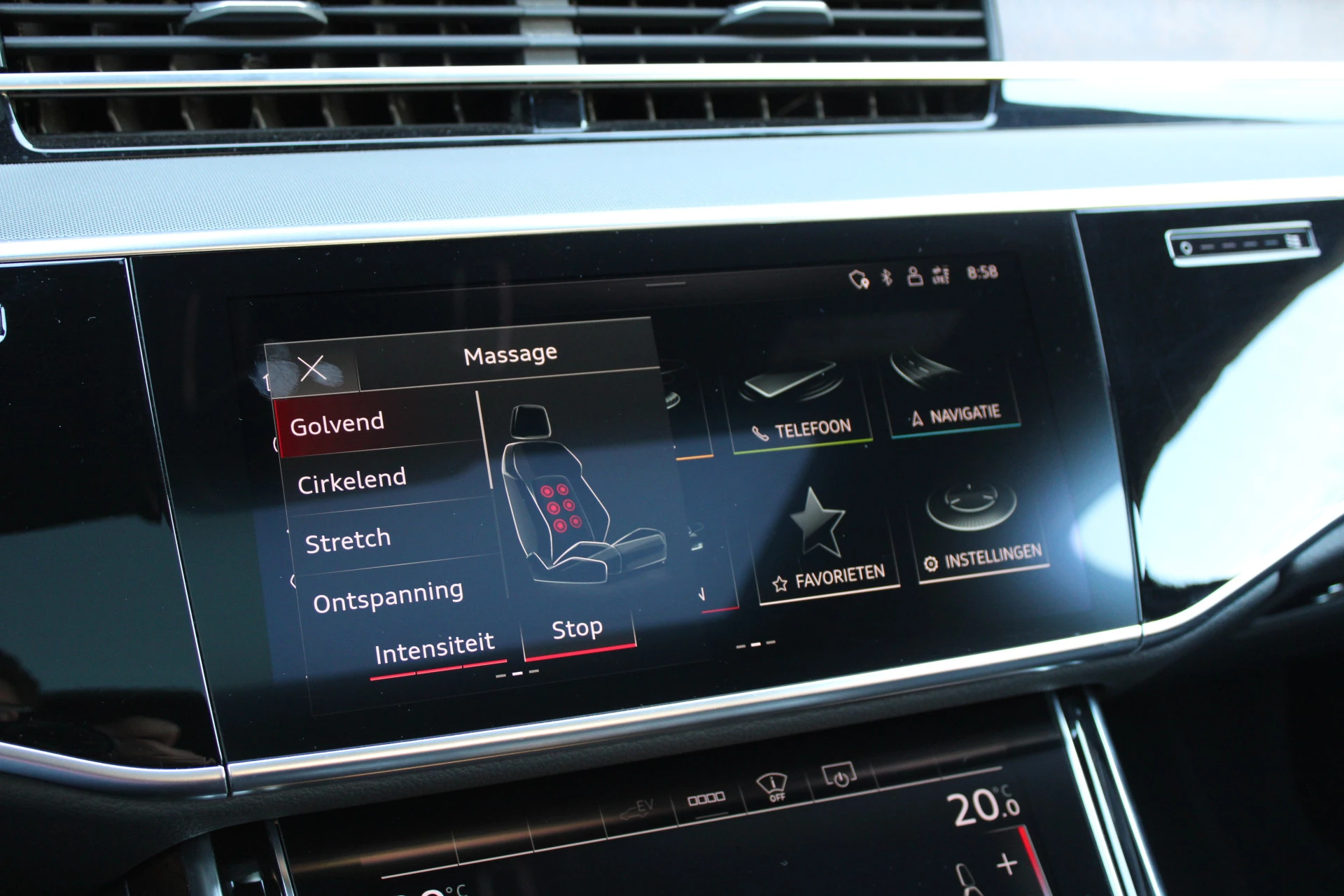 Hoofdafbeelding Audi A8