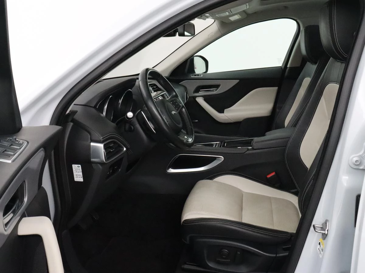 Hoofdafbeelding Jaguar F-PACE