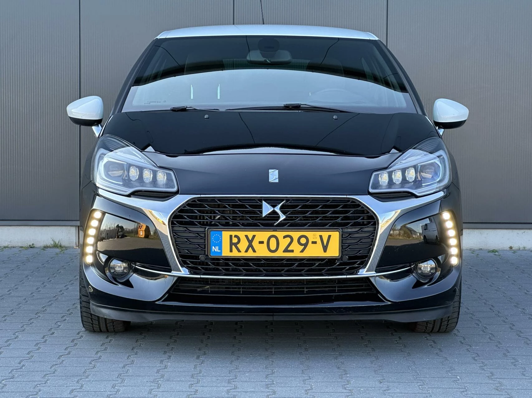 Hoofdafbeelding DS DS 3