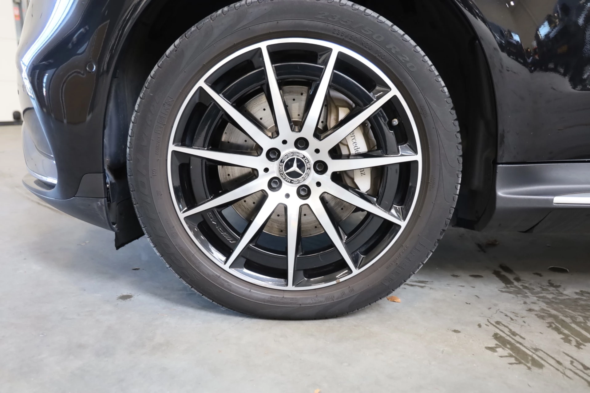 Hoofdafbeelding Mercedes-Benz EQC