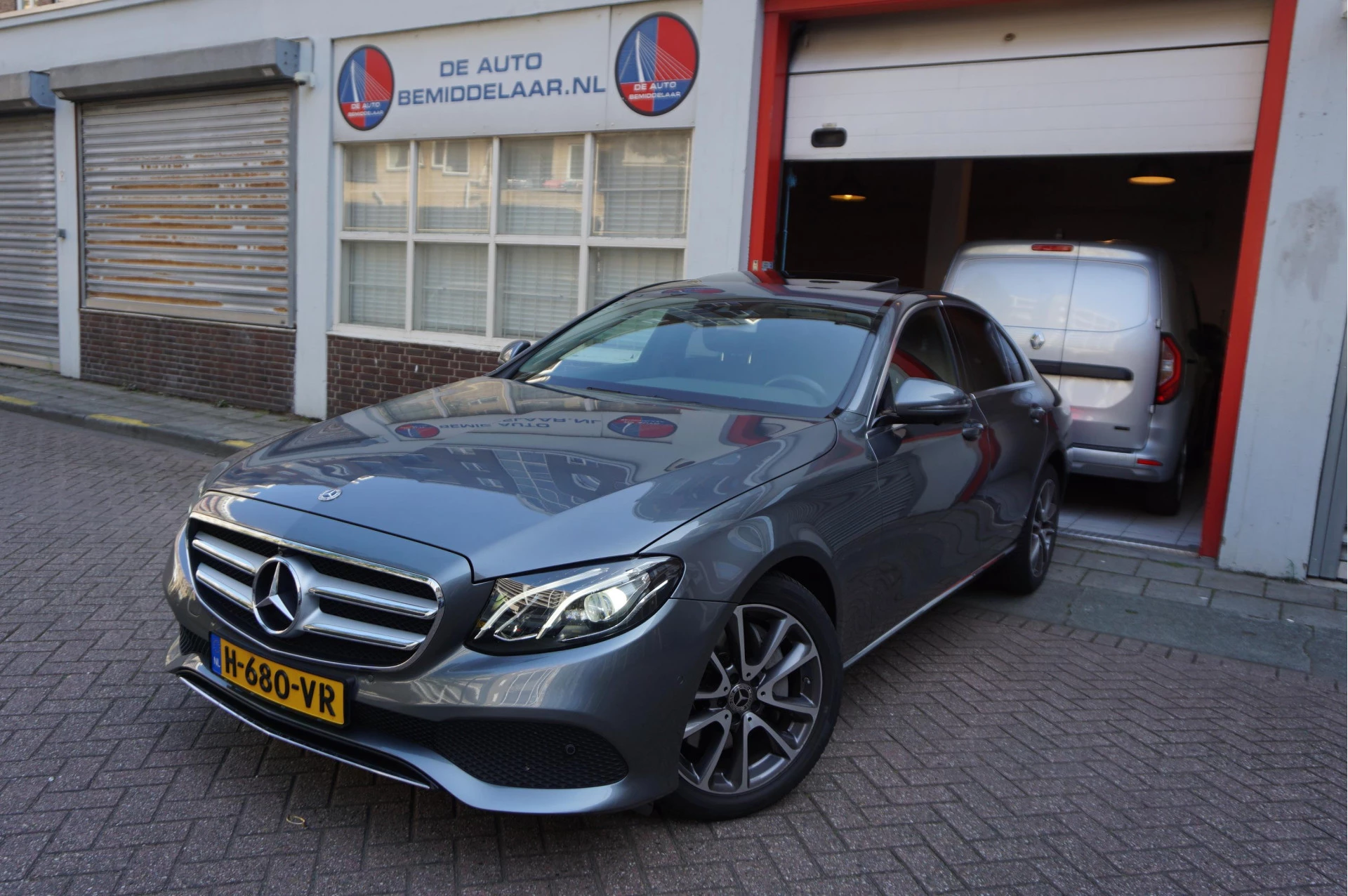 Hoofdafbeelding Mercedes-Benz E-Klasse