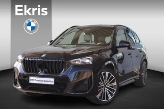BMW X1 xDrive25e | M Sport Pro | Glazen Panoramadak | Harman Kardon | Head-Up Display | Elektrisch verstelbare stoelen met massage | 20" M Multispaak | Travel en Comfort Pack | Stoelverwarming | Camera | PS