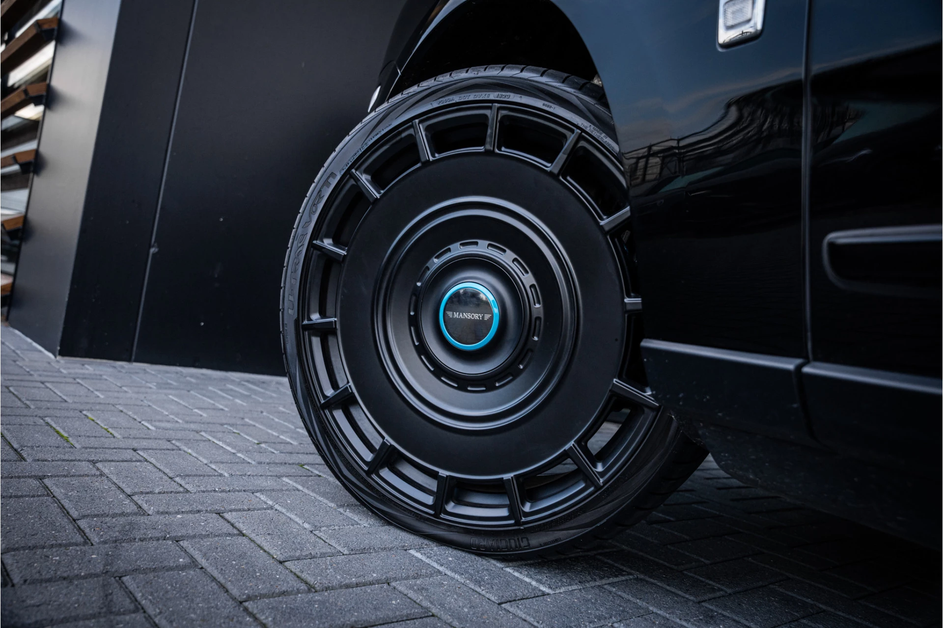 Hoofdafbeelding Rolls-Royce Cullinan