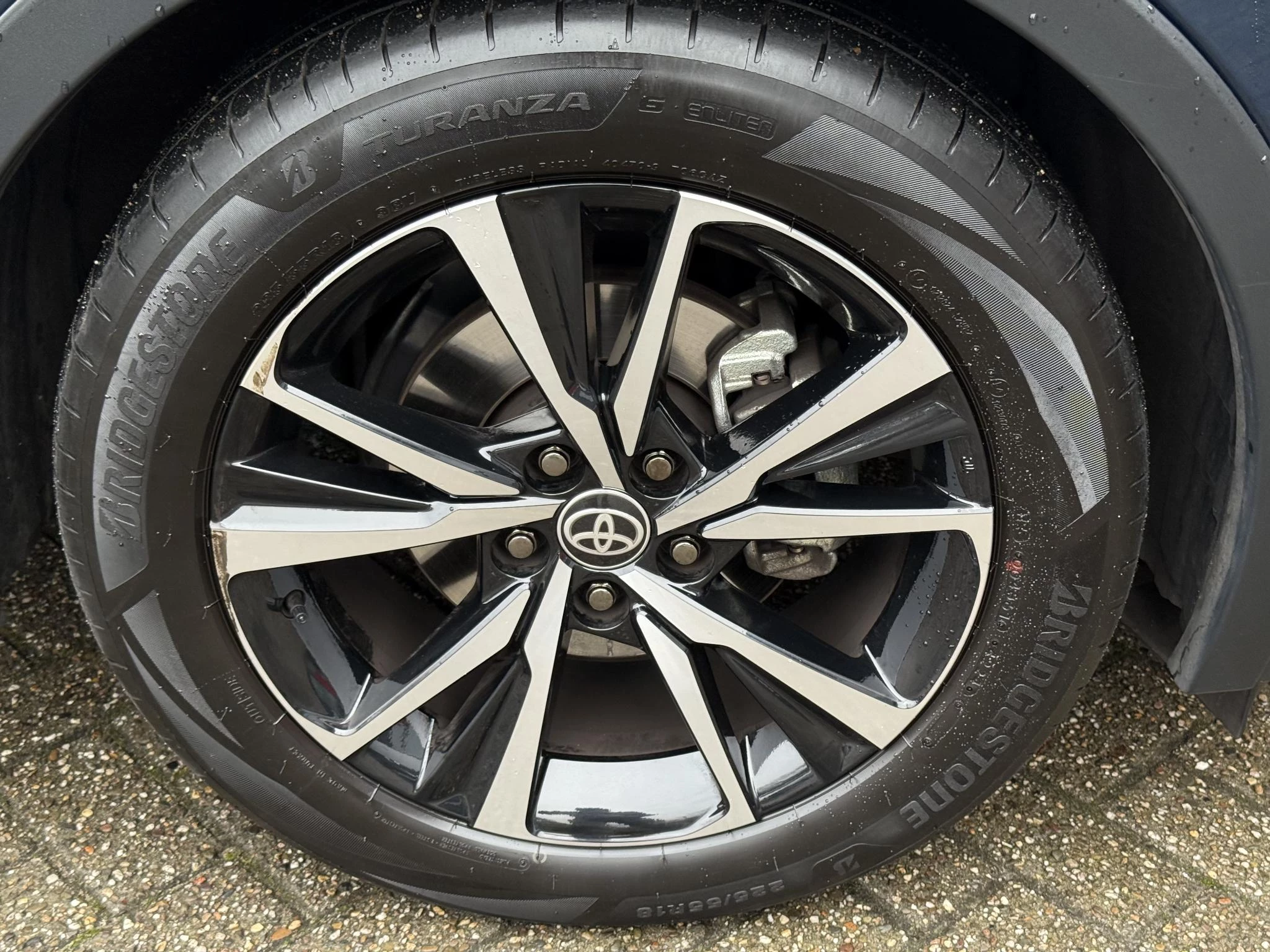 Hoofdafbeelding Toyota C-HR