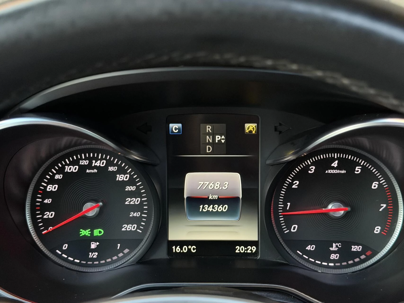 Hoofdafbeelding Mercedes-Benz GLC