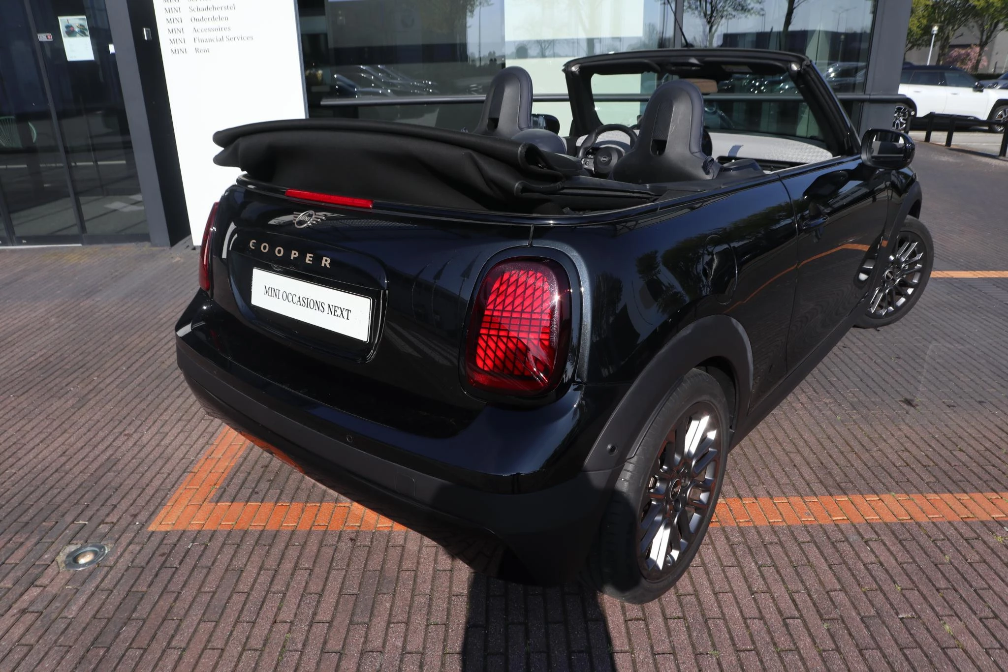 Hoofdafbeelding MINI Cooper Cabrio