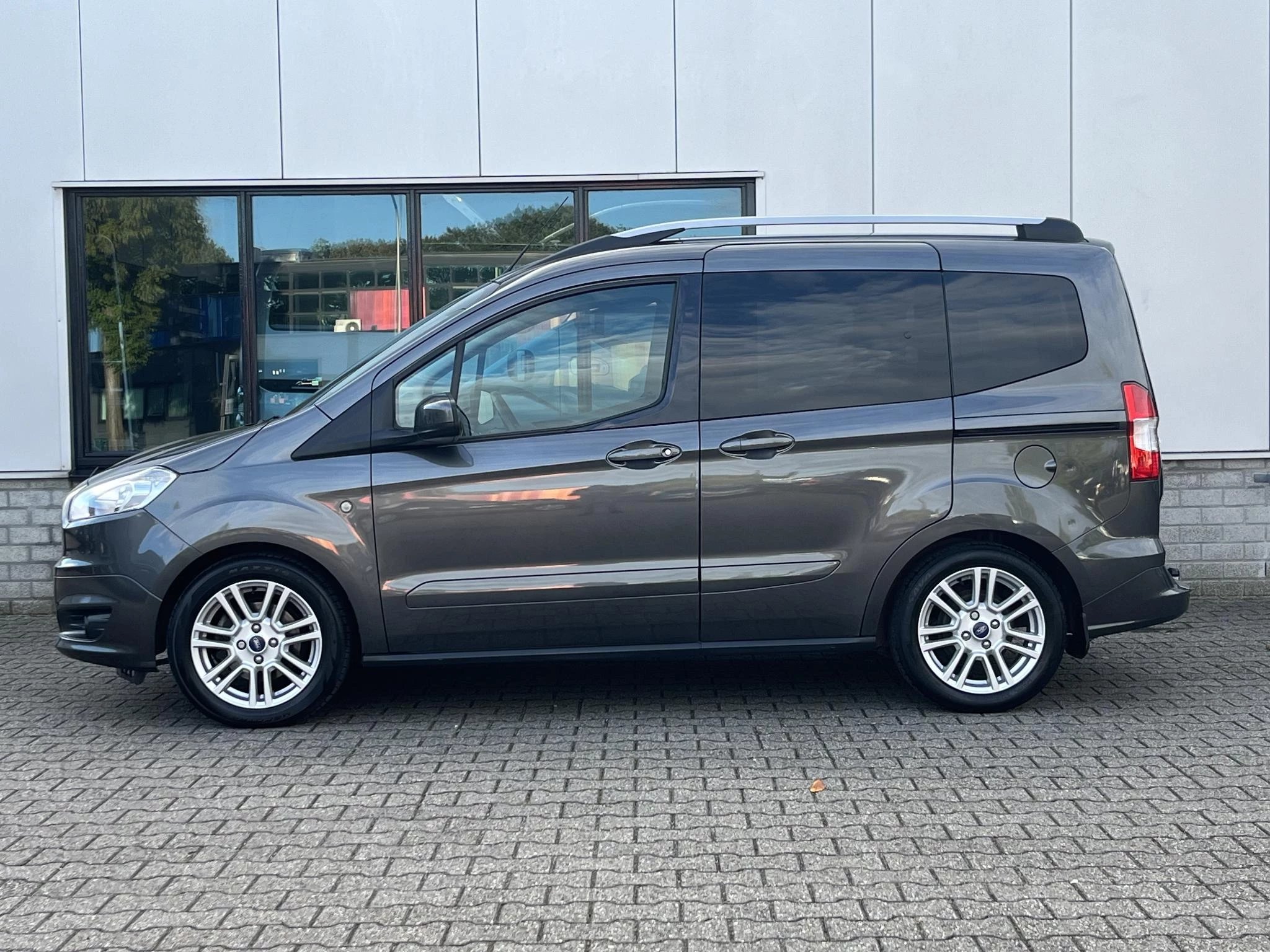 Hoofdafbeelding Ford Tourneo Courier