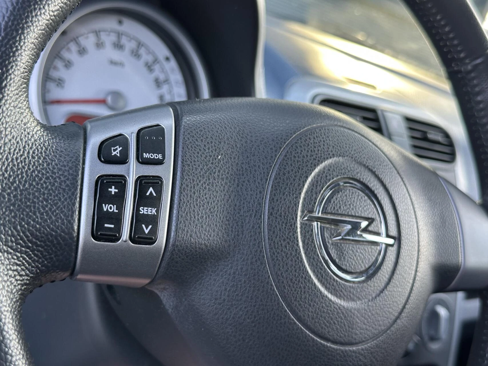 Hoofdafbeelding Opel Agila