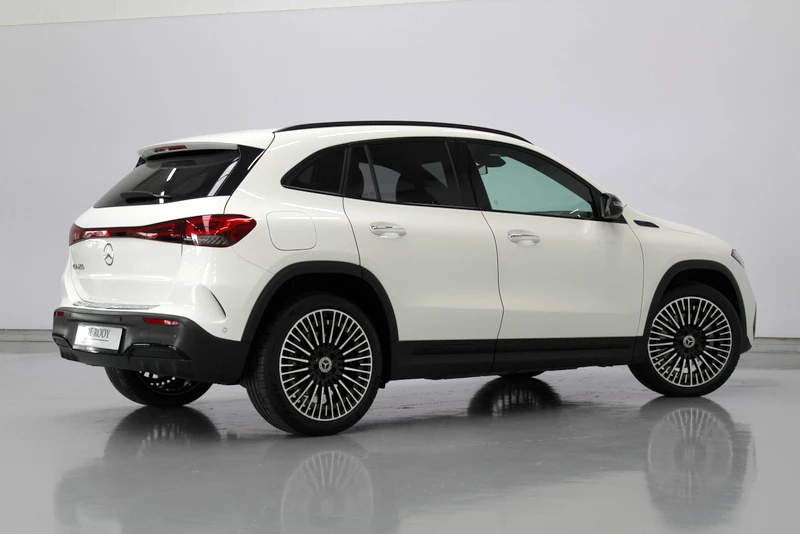 Hoofdafbeelding Mercedes-Benz EQA