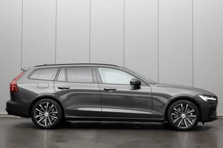 Volvo V60 2.0 T6 Plug-in hybrid AWD Plus Dark|H/K Audio|360 Camera|Leer|