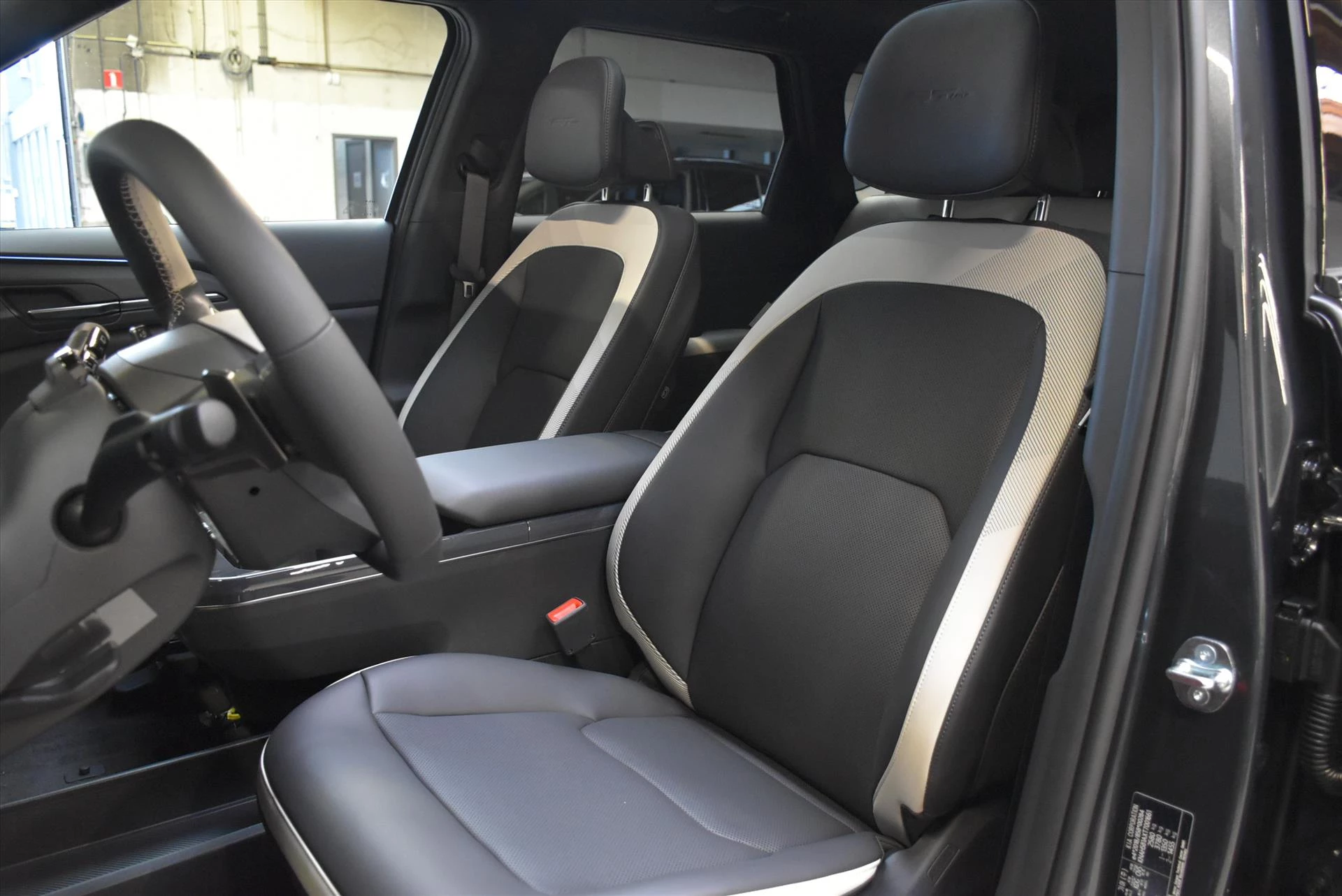 Hoofdafbeelding Kia EV5