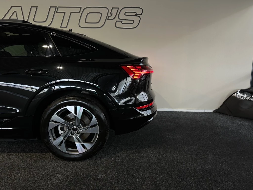 Hoofdafbeelding Audi e-tron