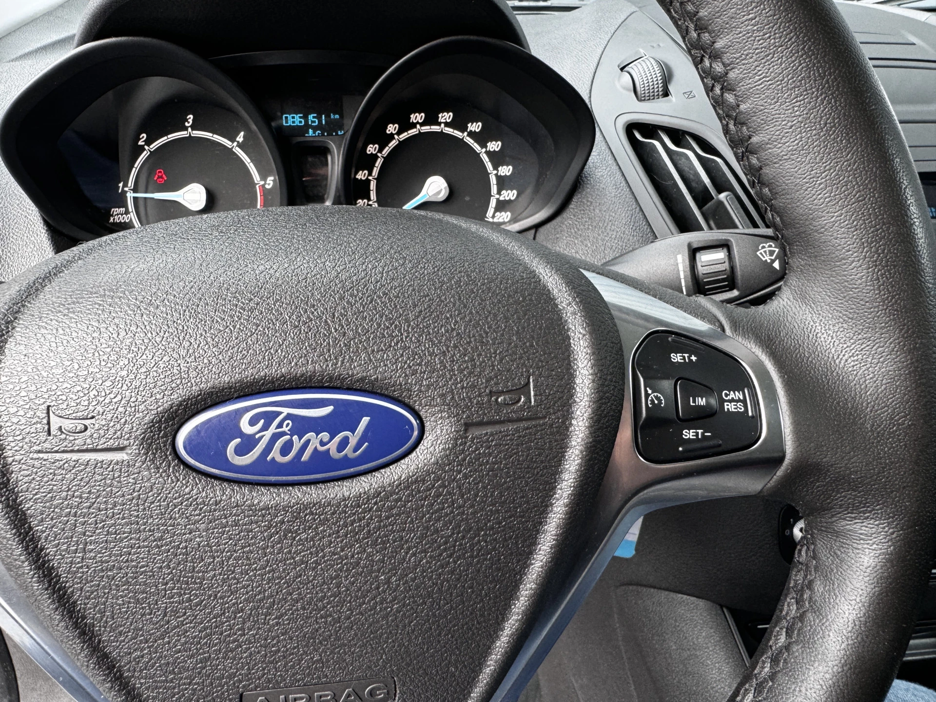 Hoofdafbeelding Ford Transit Courier