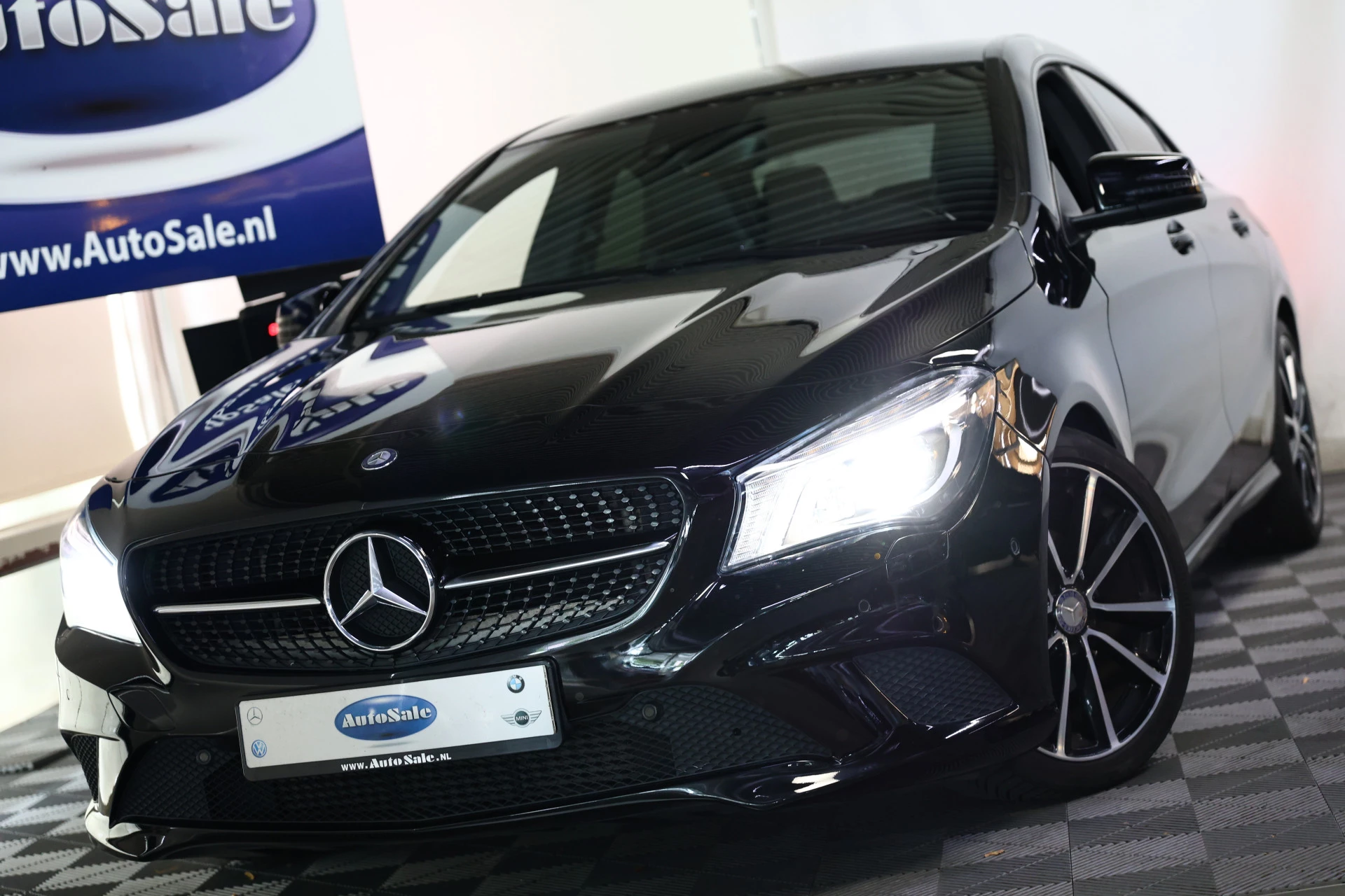 Hoofdafbeelding Mercedes-Benz CLA