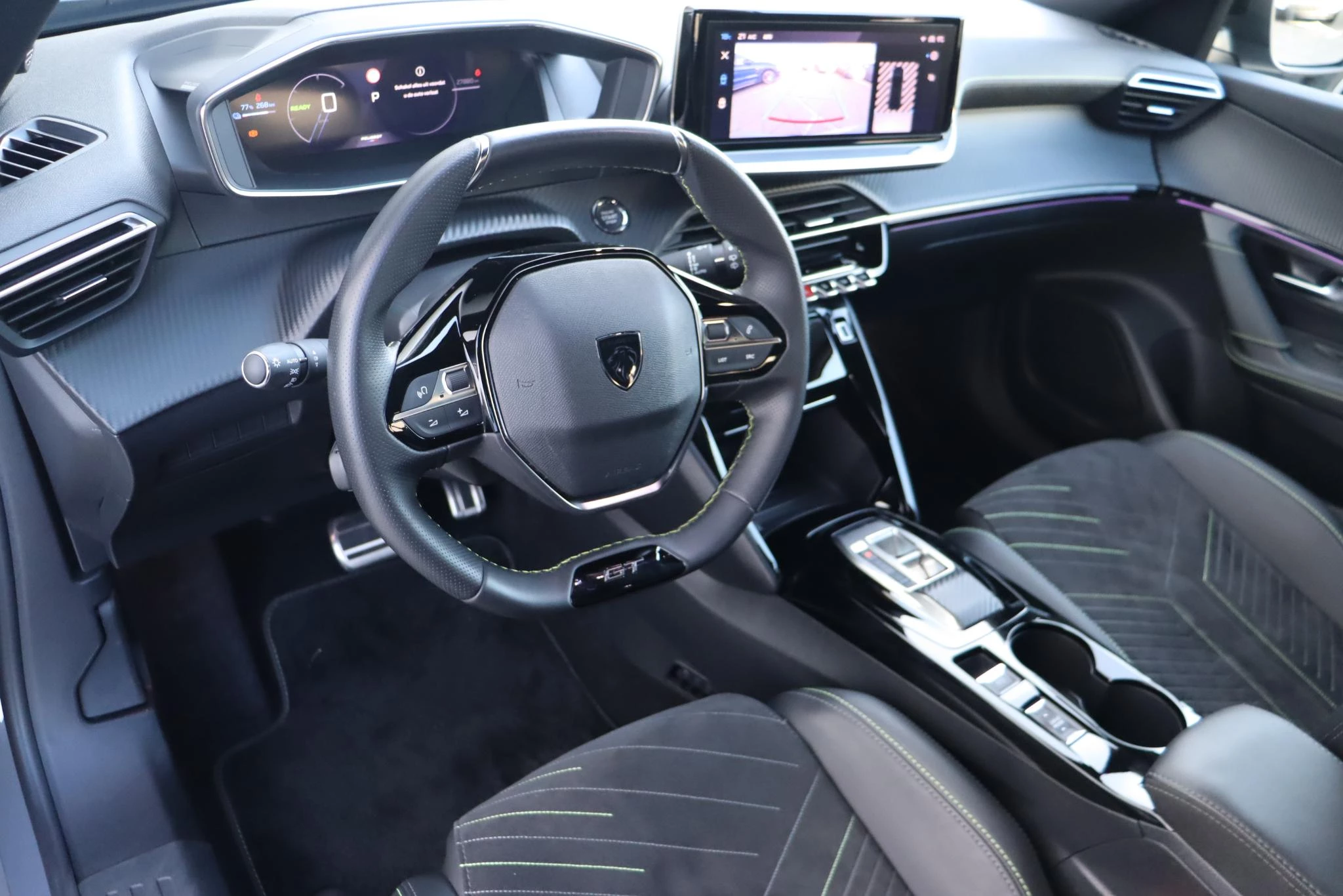 Hoofdafbeelding Peugeot e-2008