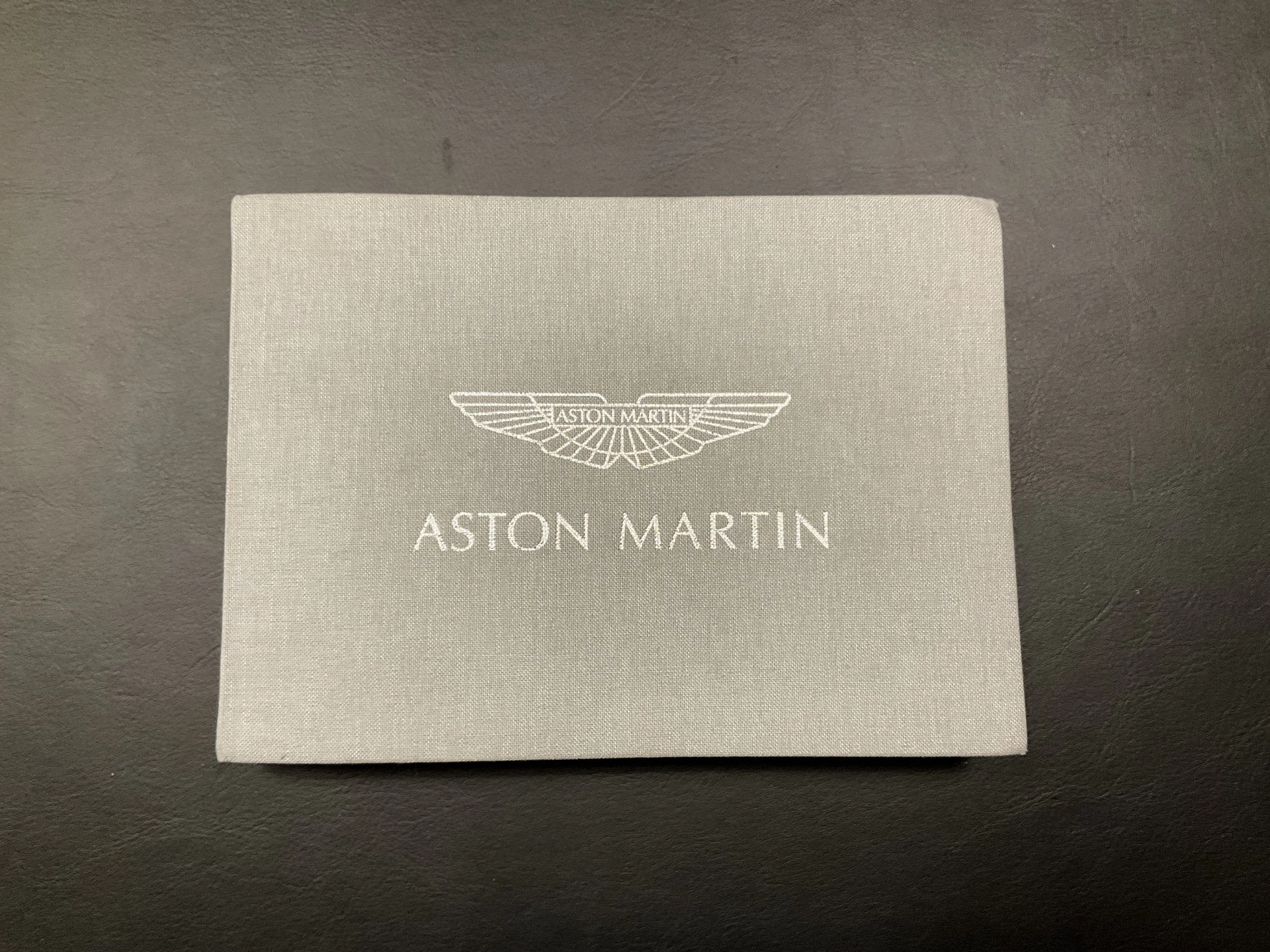 Hoofdafbeelding Aston Martin DBX