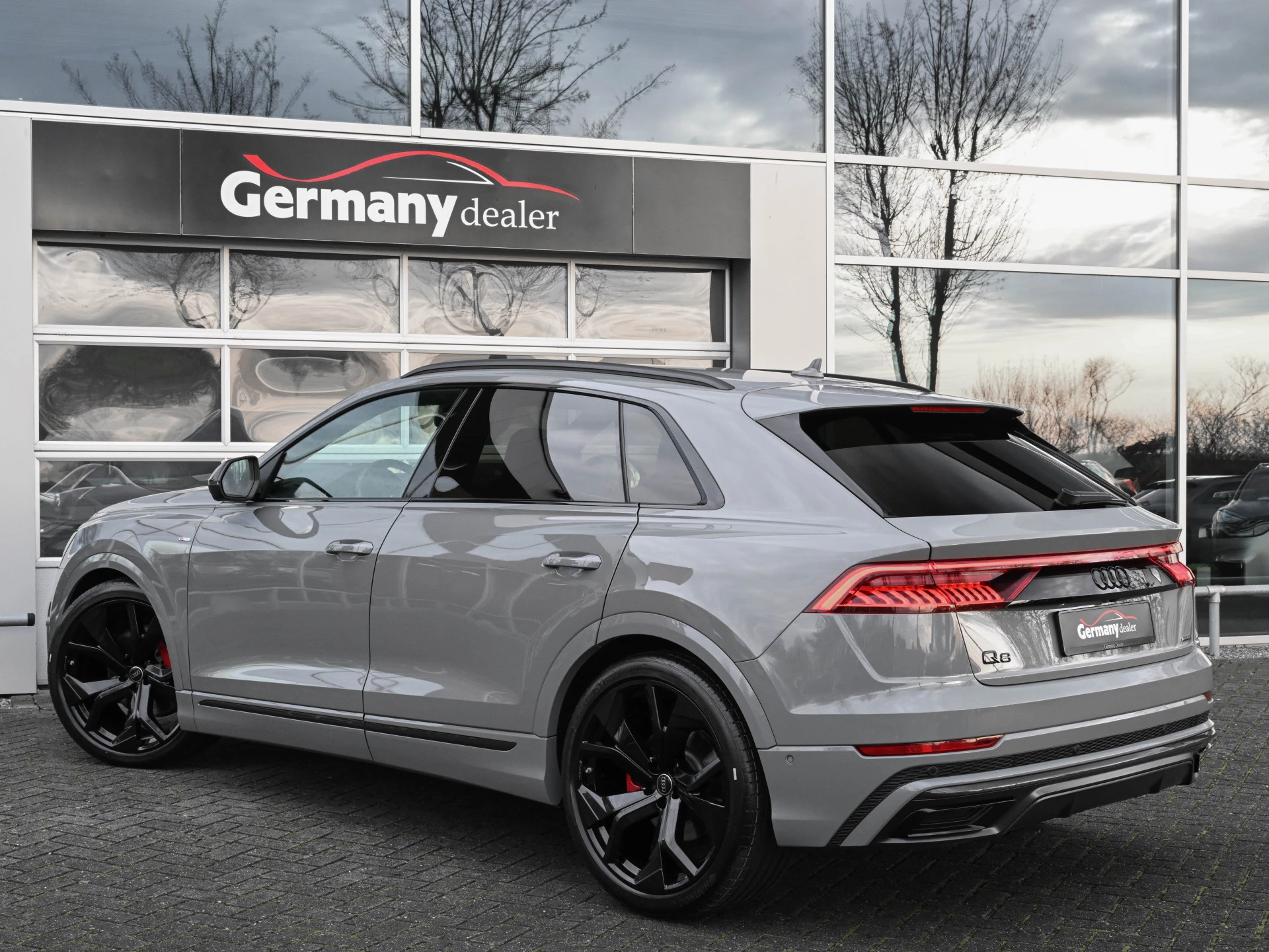 Hoofdafbeelding Audi Q8