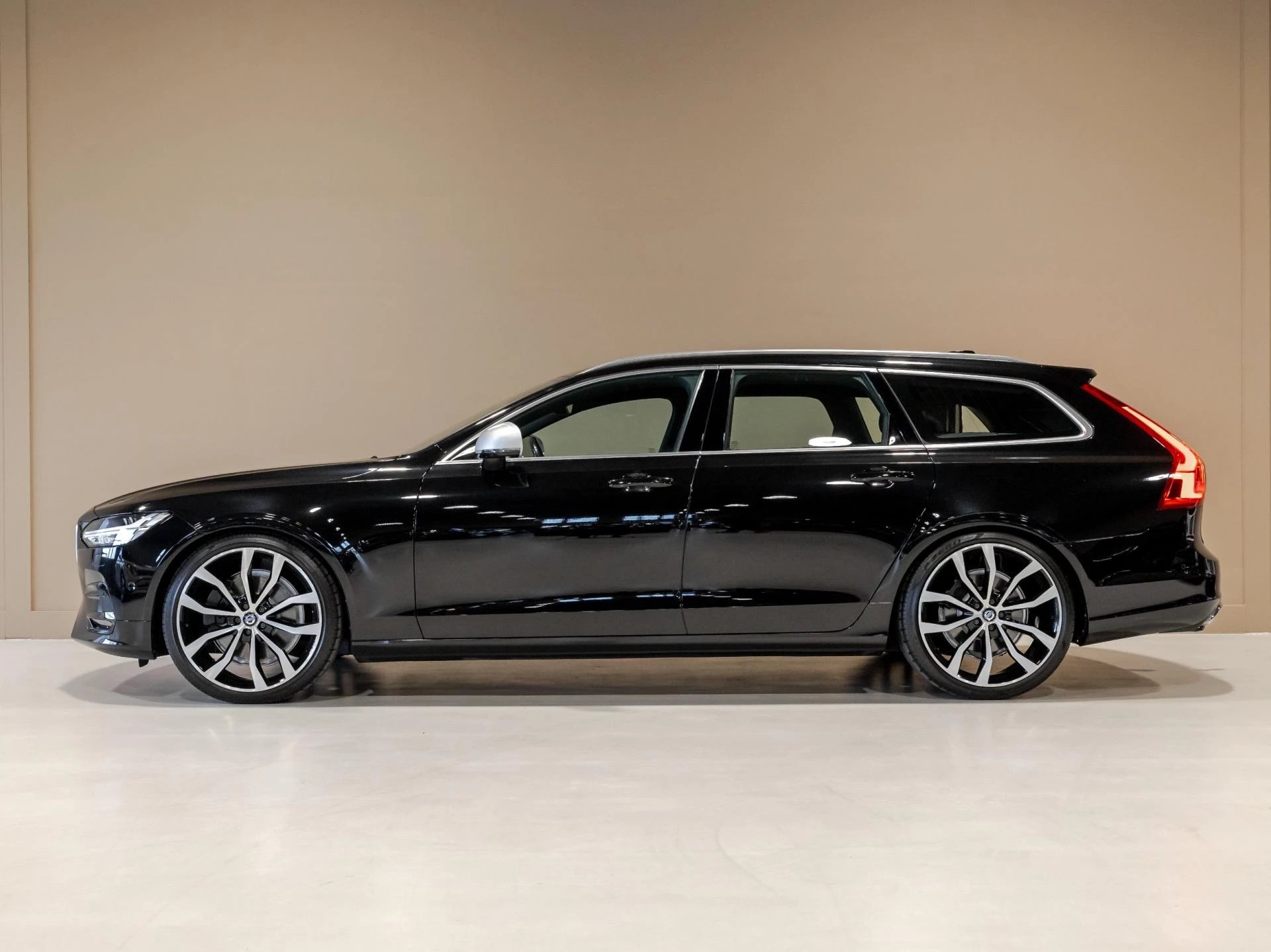 Hoofdafbeelding Volvo V90