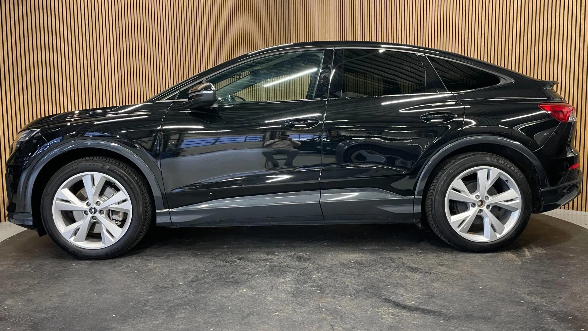 Hoofdafbeelding Audi Q4 e-tron