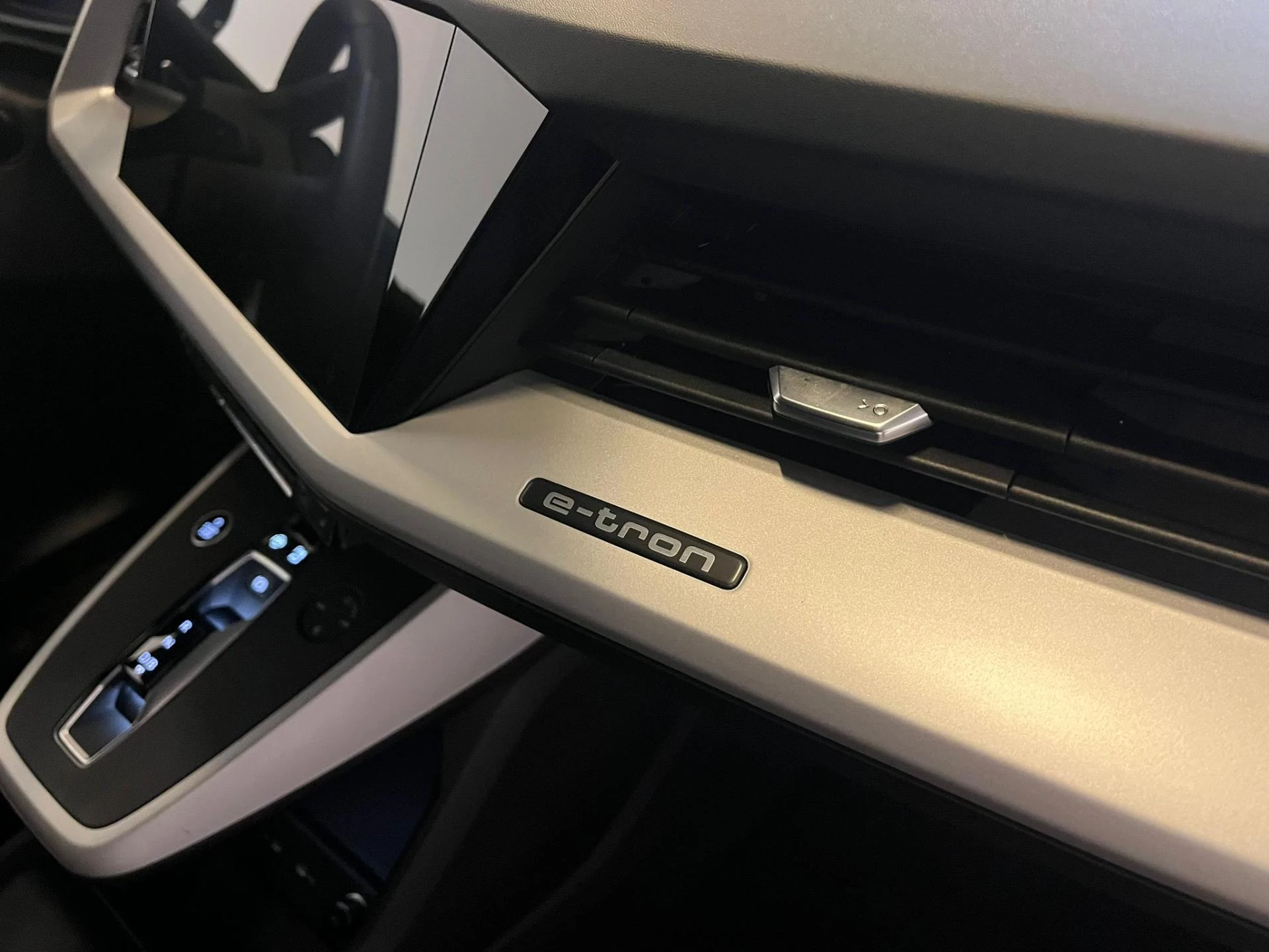 Hoofdafbeelding Audi Q4 e-tron