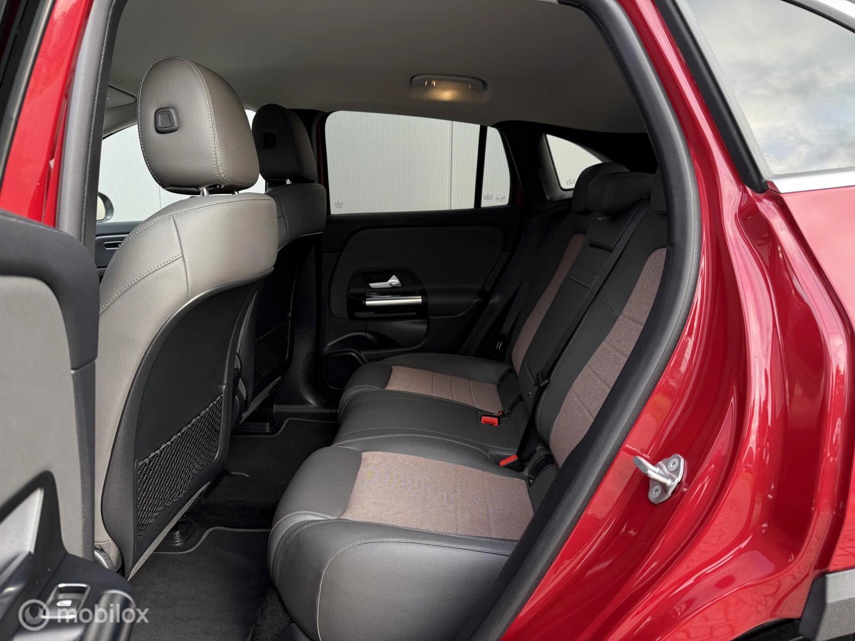 Hoofdafbeelding Mercedes-Benz EQA
