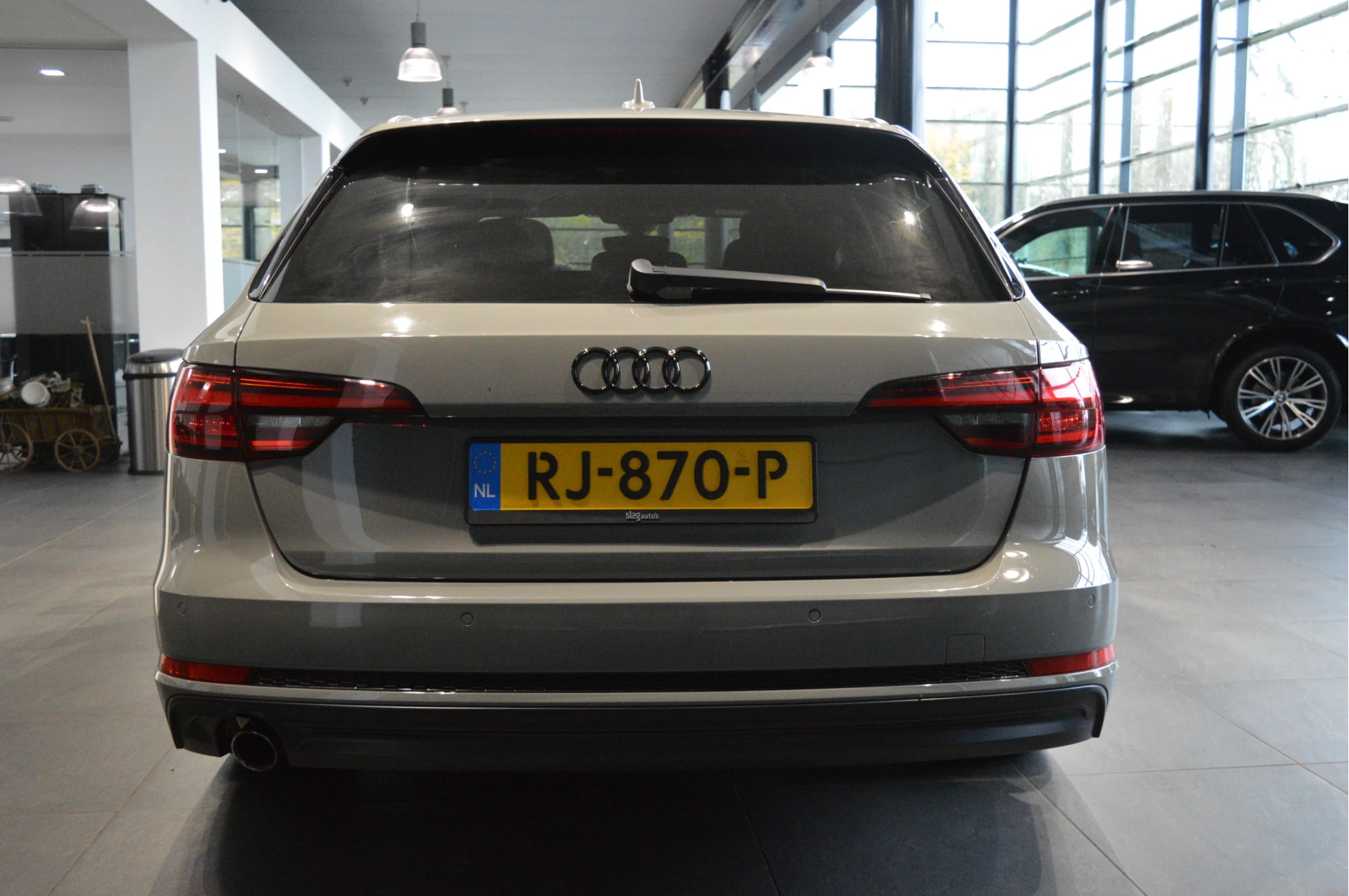 Hoofdafbeelding Audi A4