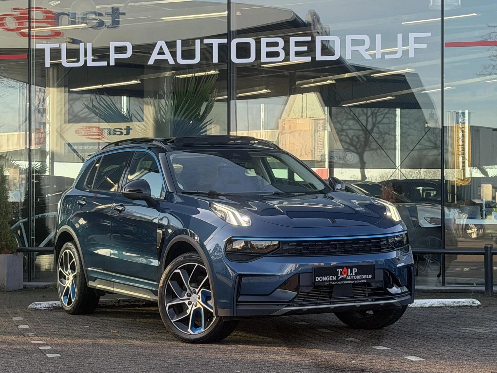 Hoofdafbeelding Lynk & Co 01