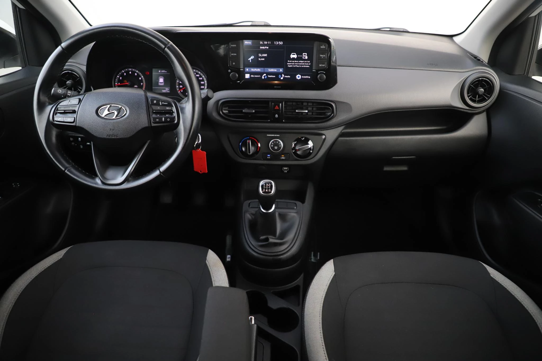 Hoofdafbeelding Hyundai i10