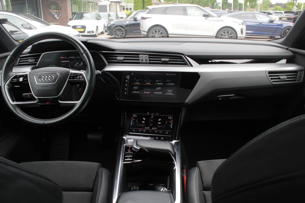 Hoofdafbeelding Audi e-tron