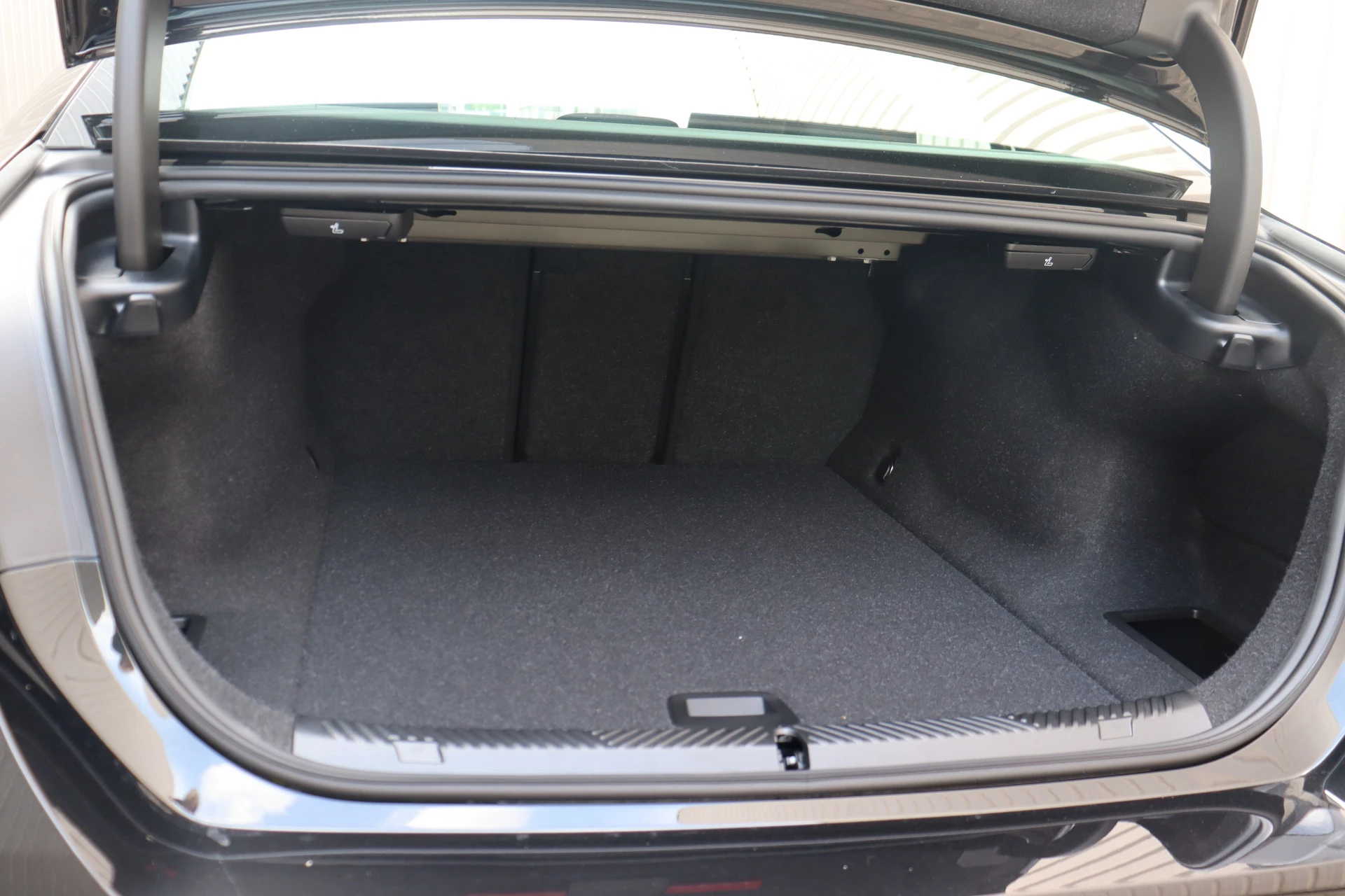 Hoofdafbeelding BMW i5