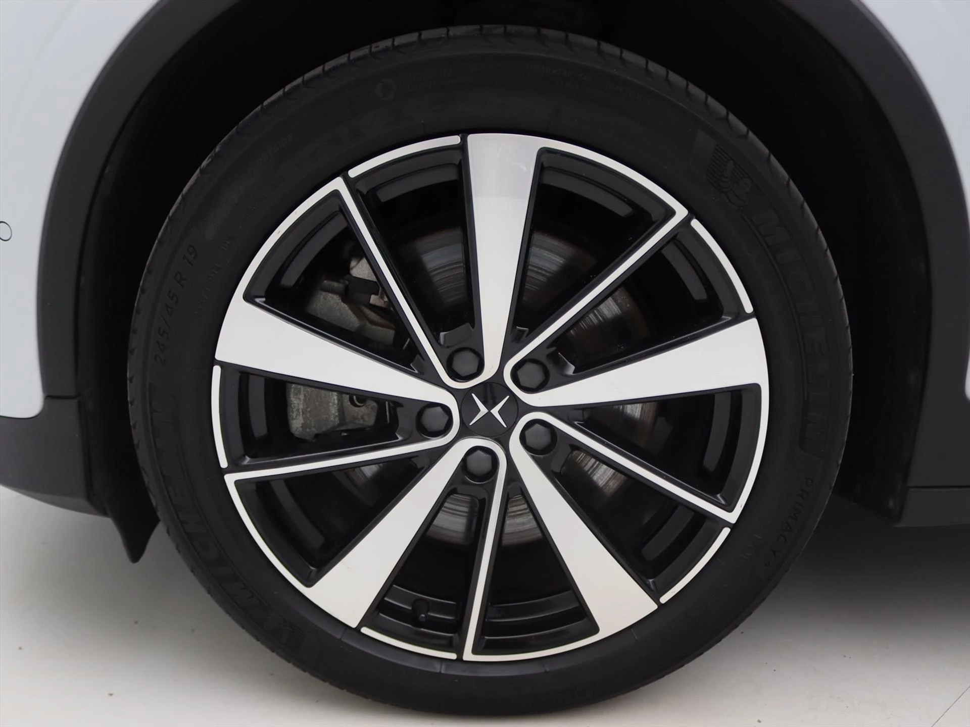 Hoofdafbeelding Polestar 2