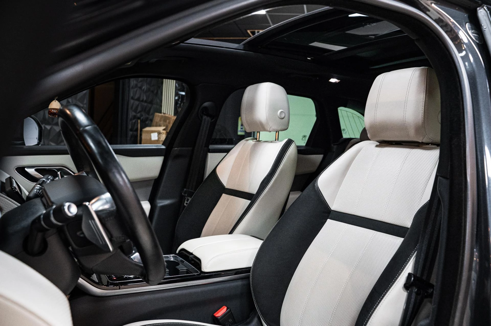 Hoofdafbeelding Land Rover Range Rover Velar