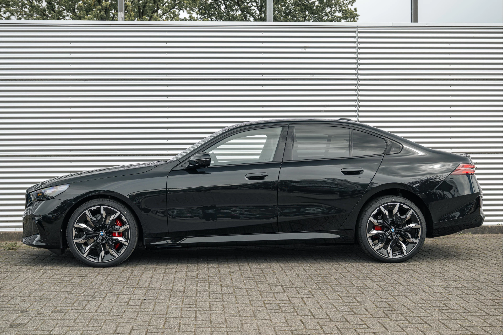 Hoofdafbeelding BMW i5