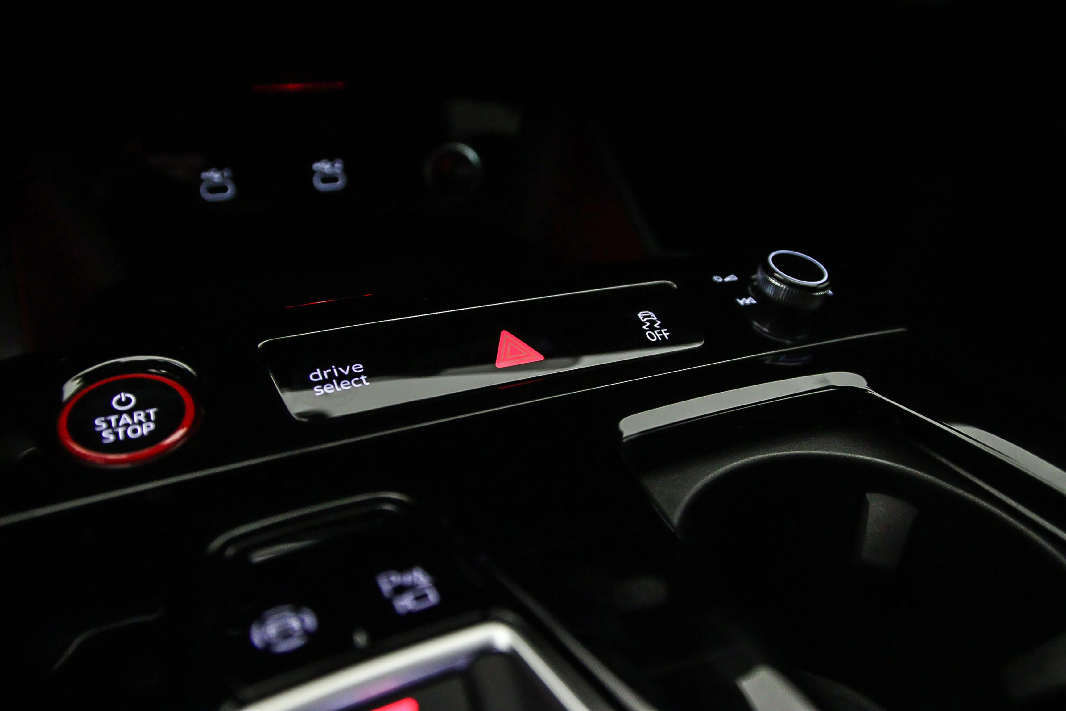 Hoofdafbeelding Audi A6 Avant e-tron