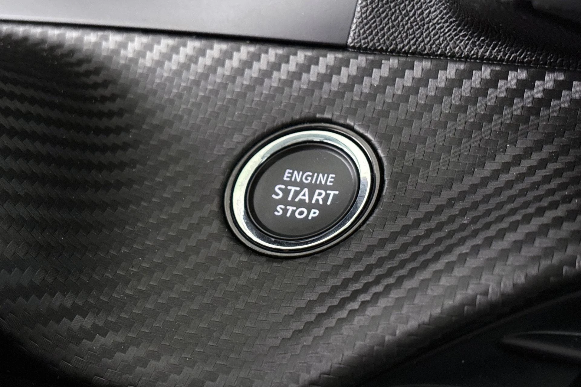 Hoofdafbeelding Peugeot e-208