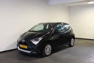 Hoofdafbeelding Toyota Aygo Toyota Aygo 1.0 VVT-i x-play limited