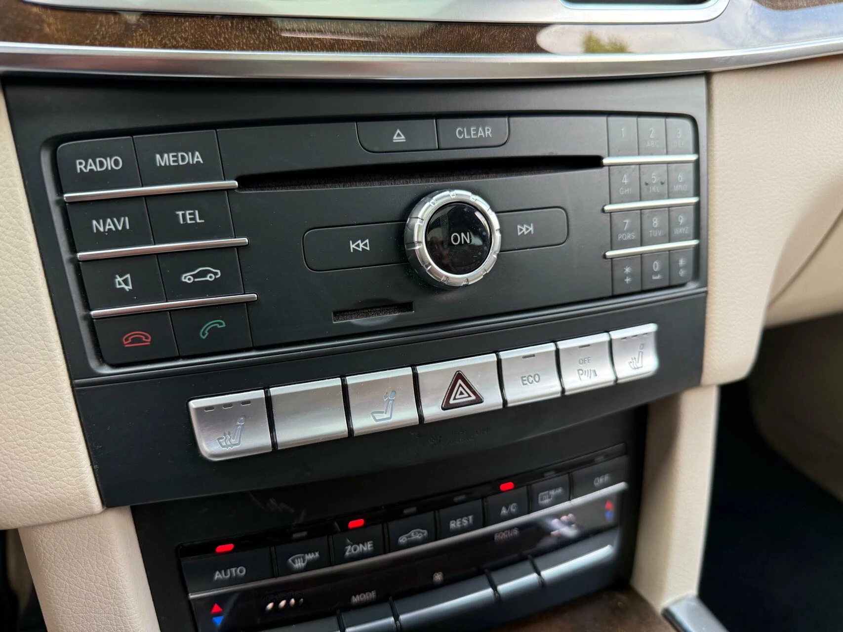 Hoofdafbeelding Mercedes-Benz E-Klasse