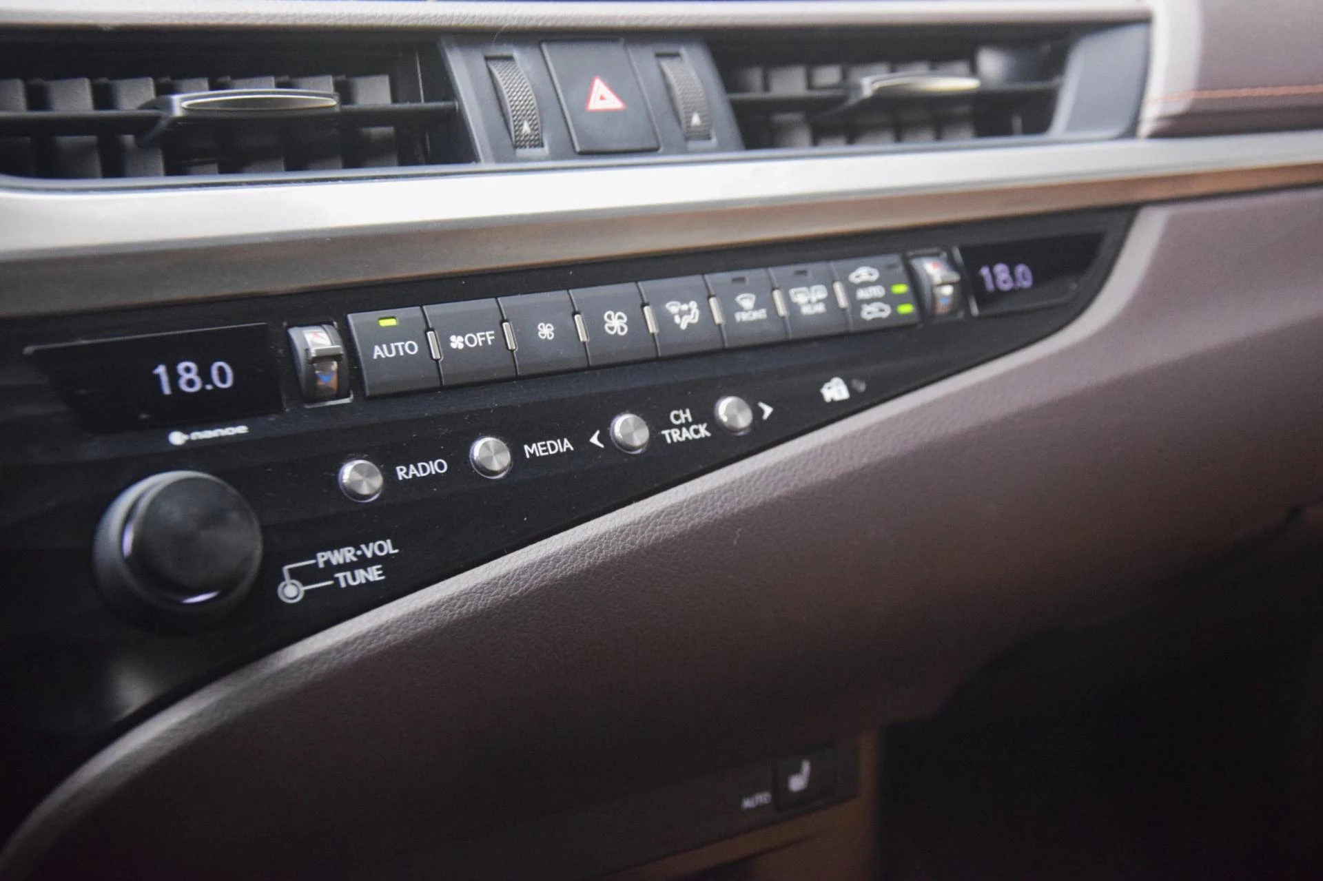 Hoofdafbeelding Lexus ES